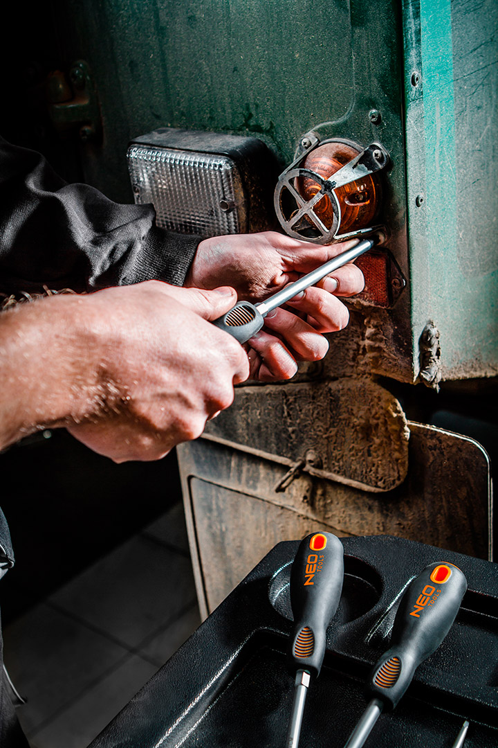 04-028__BNE_TAK_K02